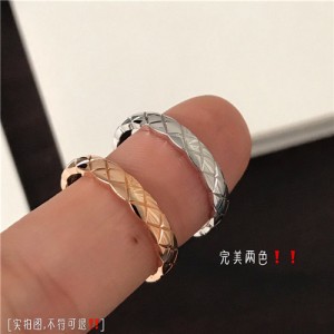 샤넬 반지 C6902 2020/신상 ( 사이즈 카톡상담) (정품과 비교가능한 퀄리티)