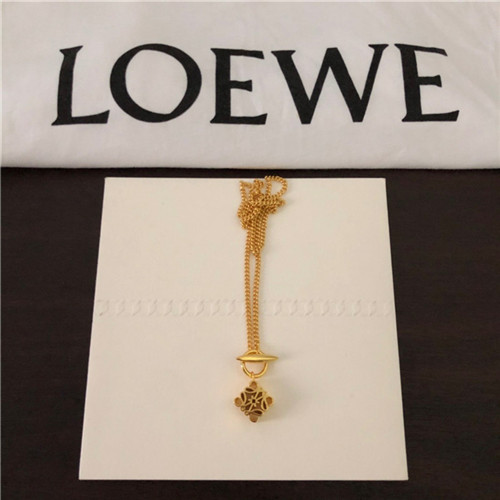 로에베 목걸이 L4870 2021/신상 (정품과 비교가능한 퀄리티)