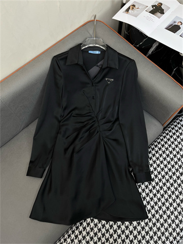 프라다 원피스 P22909 2025/신상