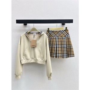 버버리 후드 스커트 세트 B93604 2025/신상