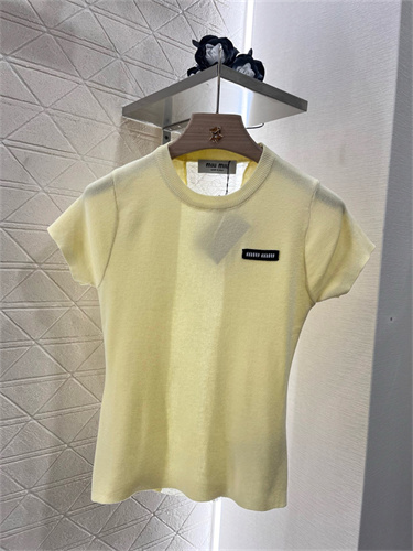 미우미우 니트 티 M62109 2025/신상