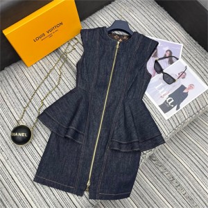 루이비통 민소매 원피스 L43105 2025/신상