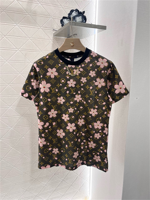 루이비통 반팔 티셔츠 L21758 2025/신상