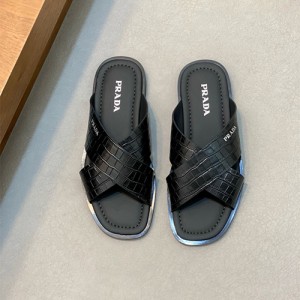 프라다 남성용 슬리퍼 P34532-2 2025/신상