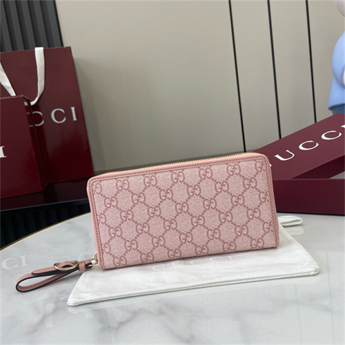 구찌 GG 엠블럼 장지갑 819122 2025/신상