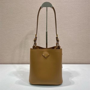 프라다 미디엄 숄더백 1BE080 2025/신상