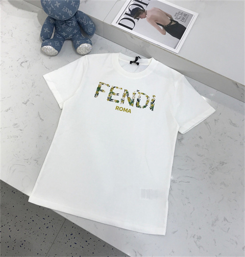 펜디 반팔 티셔츠 F41409 2025/신상