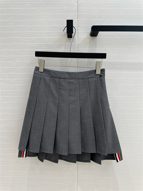 톰브라운 스커트 T92701 2025/신상