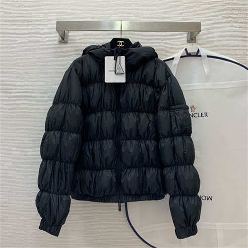 몽클레어 후드 패딩 자켓 (충전재-거위털) M57004 2025/신상