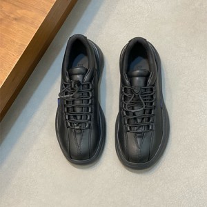 버버리 남성용 스니커즈 B67533-1 2025/신상