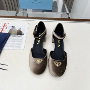 프라다 여성용 샌들 (굽높이5.5CM) P74493-1 2025/신상