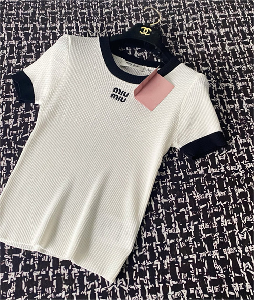 미우미우 반팔 니트 M42106 2025/신상