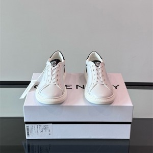 지방시 남성용 스니커즈 G88894-1 2025/신상