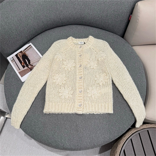 셀린느 긴팔 가디건 C34407 2025/신상