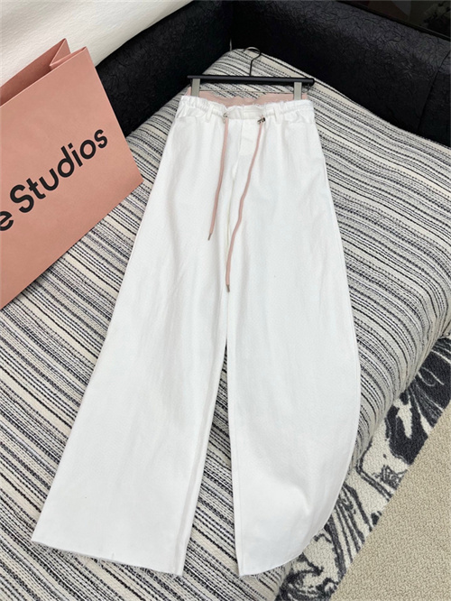 미우미우 캐주얼 바지 M62302 2025/신상