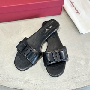 페레가모 여성용 슬리퍼 F42723-1 2025/신상