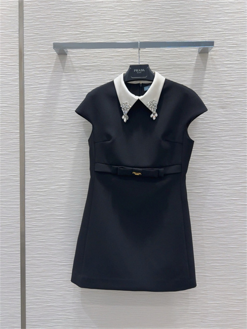 프라다 민소매 원피스 P43403 2025/신상
