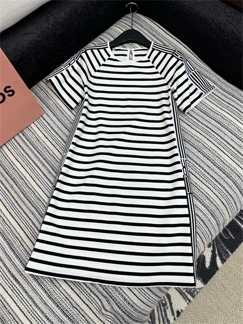 디올 원피스 D82409 2025/신상