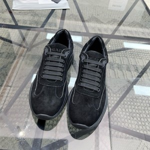프라다 남성용 스니커즈 P97929-2 2025/신상