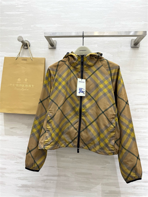 버버리 후드 자켓 B84509 2025/신상