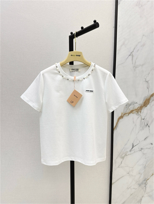 미우미우 반팔 티셔츠 M81951 2025/신상