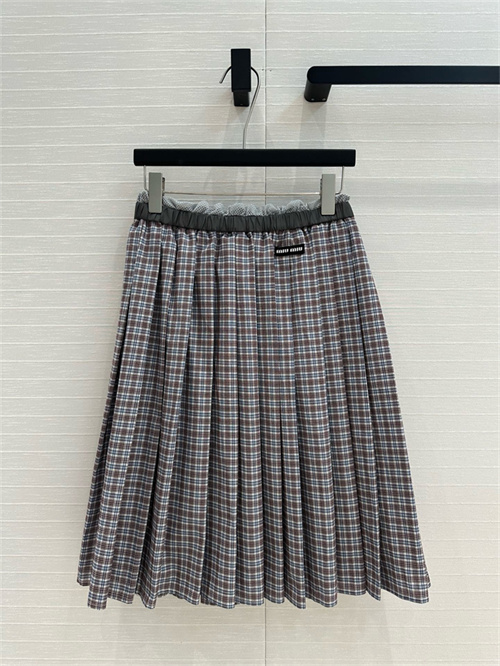 미우미우 스커트 M23204 2025/신상