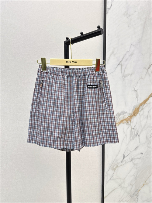 미우미우 반바지 M52658 2025/신상