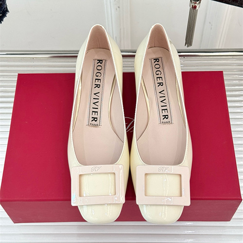 로저비비에 여성용 단화 (굽높이2.5CM) R33181-2 2025/신상
