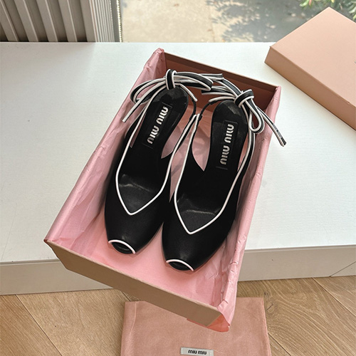 미우미우 여성용 샌들 (굽높이7CM) M97048-2 2025/신상