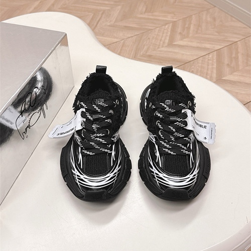 발렌시아가 남여공용 스니커즈 B60882-2 2025/신상