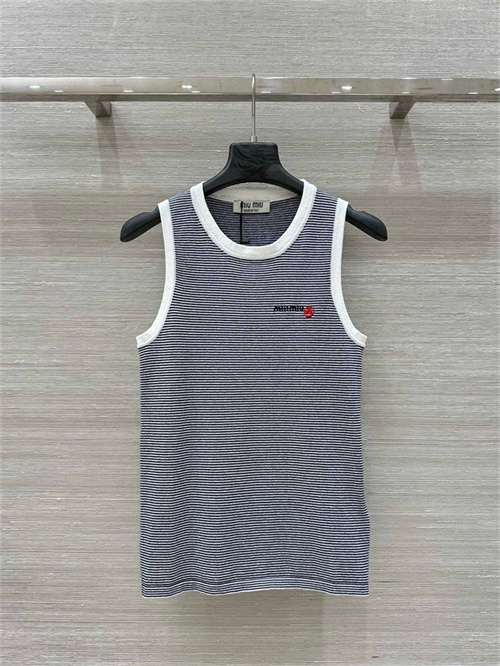 미우미우 민소매 M61855 2025/신상