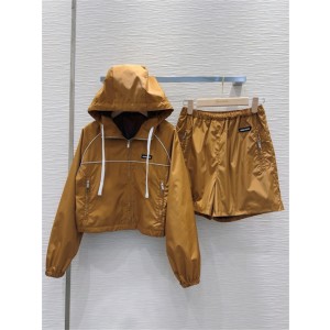 미우미우 후드 트레이닝 세트 M55404 2025/신상