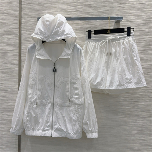 샤넬 후드 트레이닝 세트 C44101 2025/신상