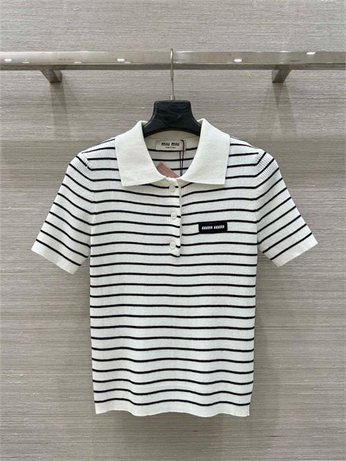 미우미우 반팔 폴로 니트 M72495 2025/신상