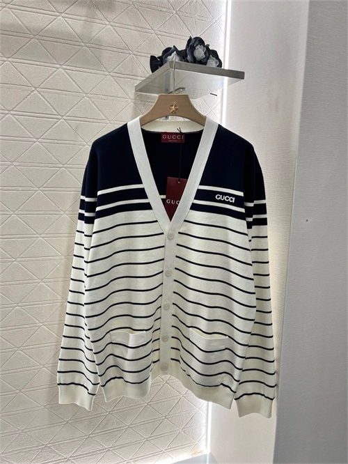 구찌 긴팔 가디건 G54208 2025/신상