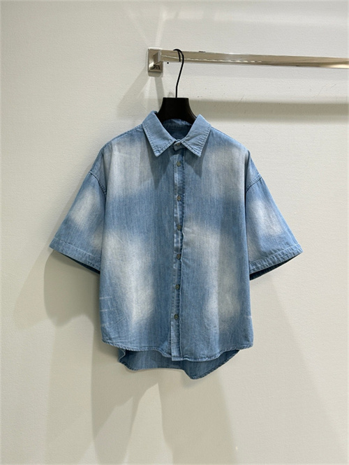 아크네 스튜디오 반팔 데님 셔츠 A82601 2025/신상