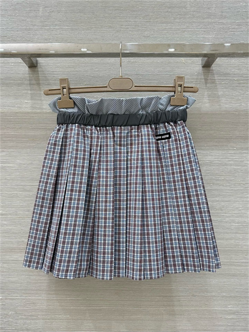 미우미우 스커트 M32305 2025/신상