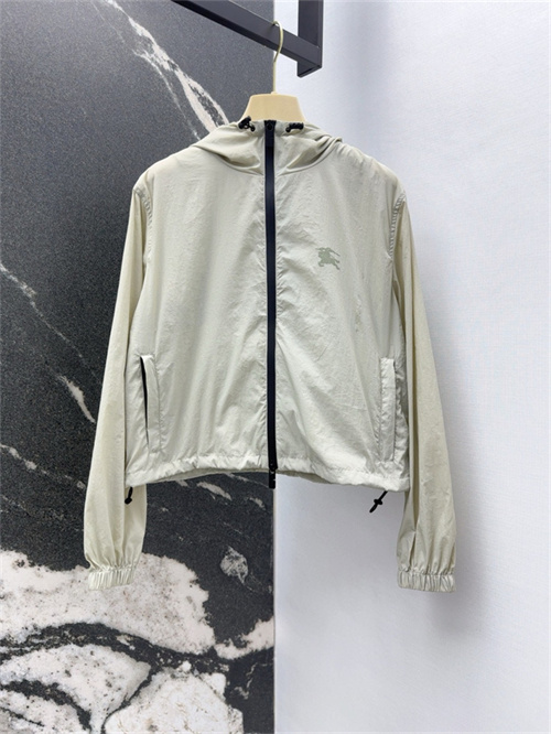 버버리 후드 자켓 B93609 2025/신상