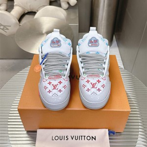 루이비통 남여공용 스니커즈 L93321-1 2025/신상