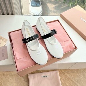 미우미우 여성용 단화 M83253-2 2025/신상