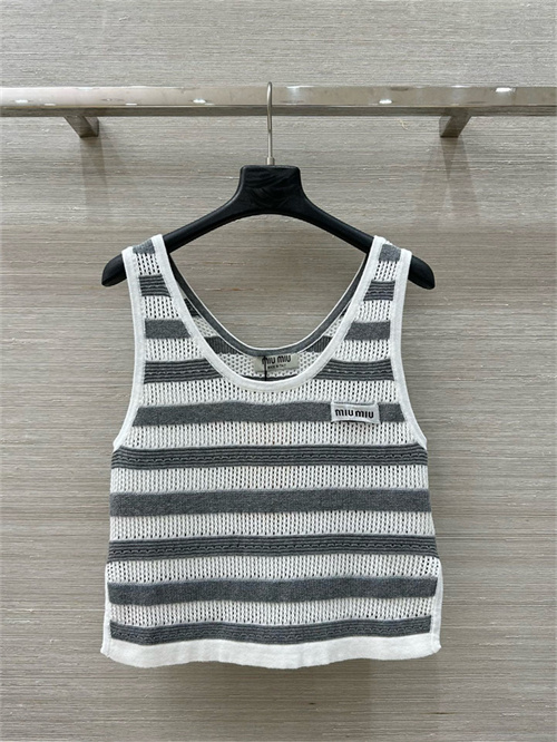 미우미우 민소매 M62051 2025/신상