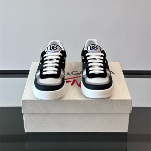 돌체앤가바나 남성용 스니커즈 D86523-1 2025/신상