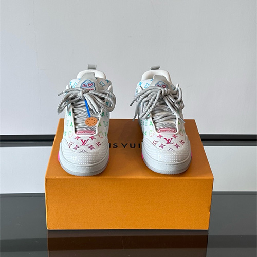 루이비통 남여공용 스니커즈 L87542-2 2025/신상