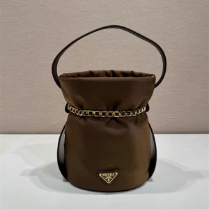 프라다 스몰 버킷백 1BE088 2025/신상