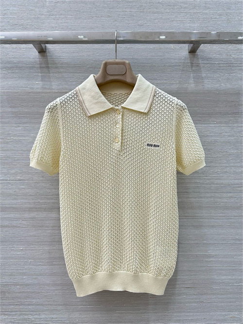 미우미우 반팔 폴로 니트 M82494 2025/신상