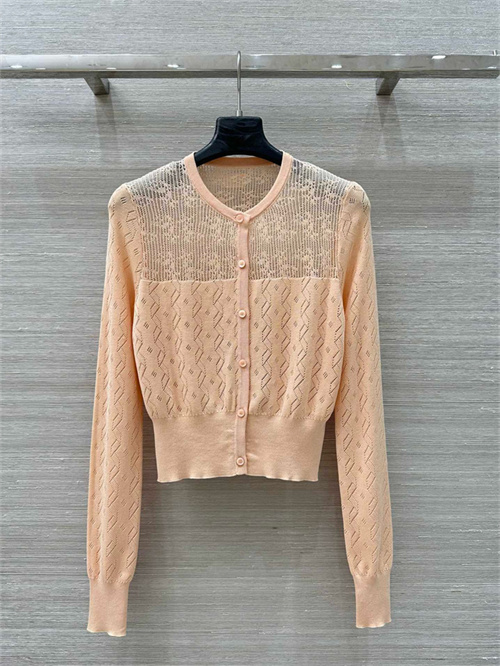 끌로에 긴팔 가디건 C62707 2025/신상