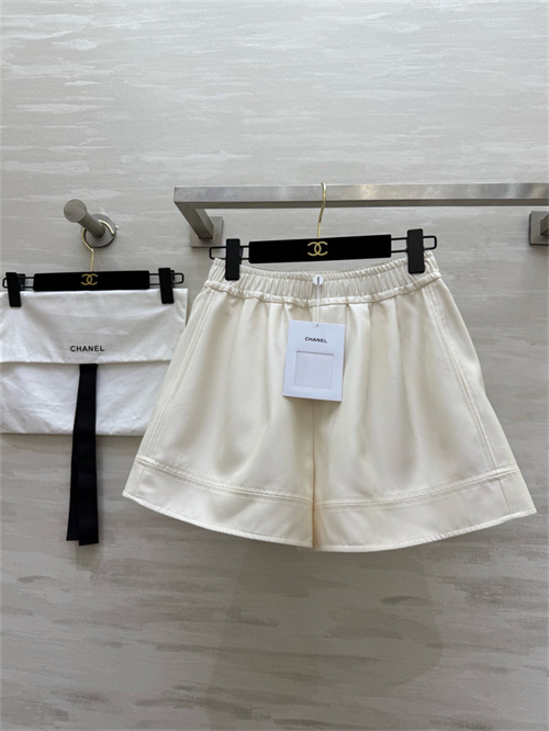 샤넬 반바지 C72604 2025/신상