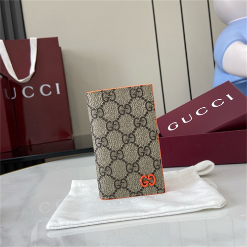 구찌 수프림 GG 폴드 오버 카드/명함지갑 768249 2025/신상