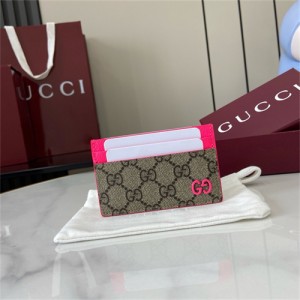 구찌 수프림 GG 카드/명함지갑 768248 2025/신상