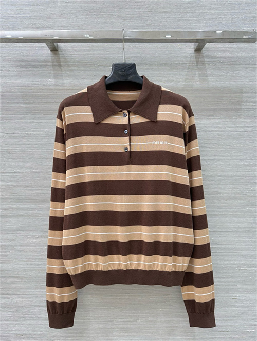 미우미우 긴팔 폴로 티셔츠 M42754 2025/신상